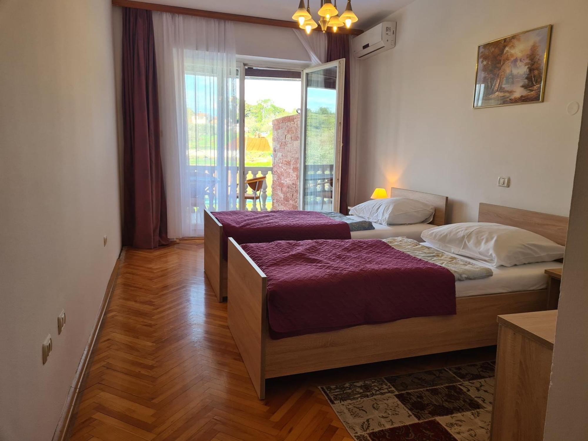 Apartments Seherzada Pula Pokoj fotografie